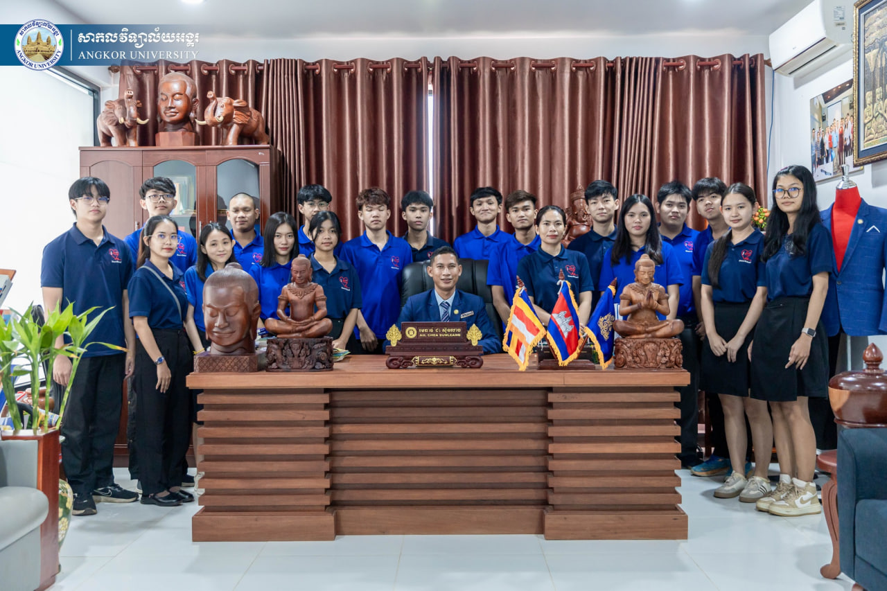 Yekaterinburgdagi striptizchilar va fohishalar